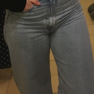 Jeans h&m - Storlek 38, raka jeans, väldigt sköna