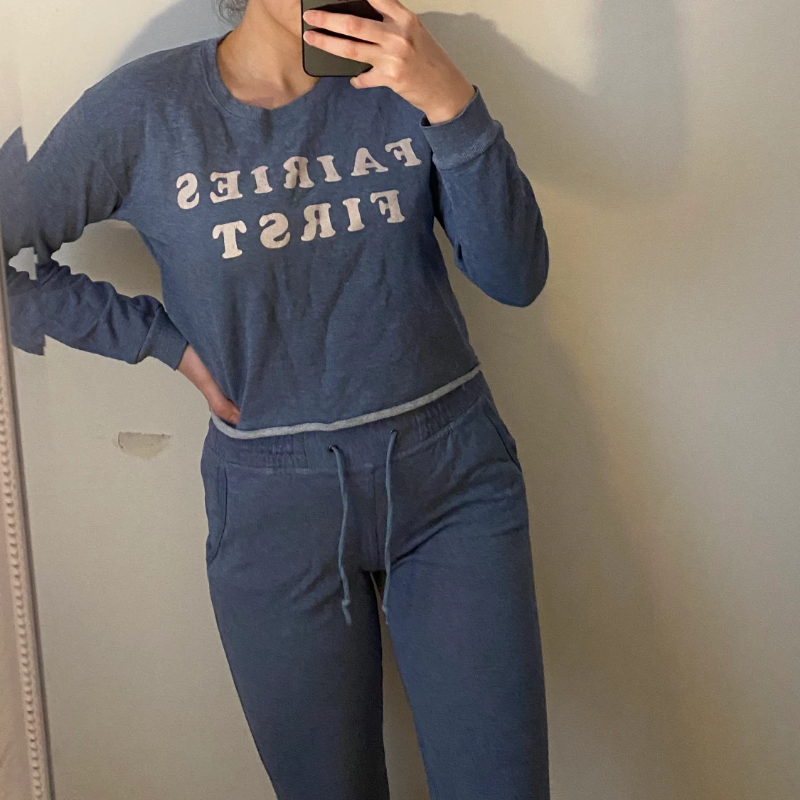 Blå pyjamas sett (GRATIS FRAKT 📦) - 90