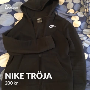 Nike kofta  - Oanvänd kofta från Nike köpte för 599
