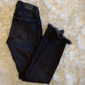Jeans från bikbook - Bra skick! Köparen står för frakten💕