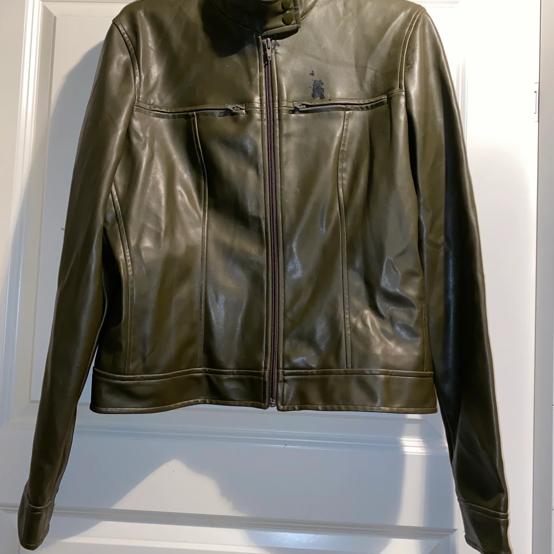 Kort fejkskinn jacka