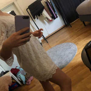 Vit klänning - Aldrig använd