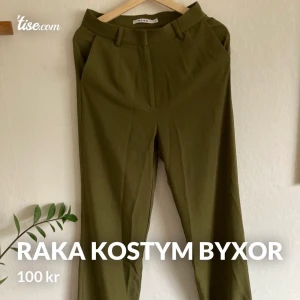 Raka kostym byxor - Från nakd 