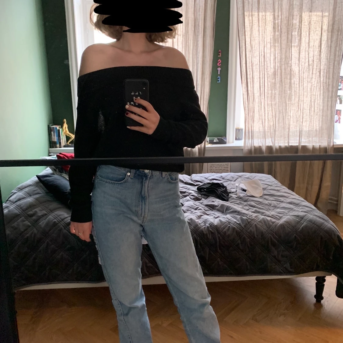 Axelbandslös, svart tröja - 90