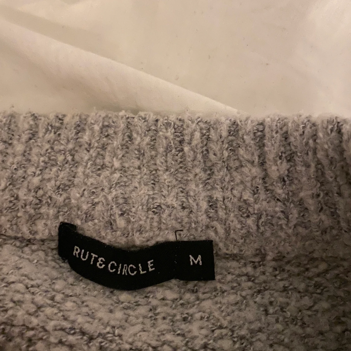 Nelly.com stickad tröja strl M - 90