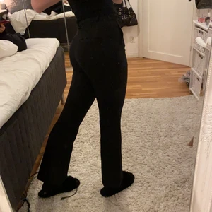 Bikboks raka kostymbyxor  - Har tyvärr vuxit ur dessa så säljer de, i toppen skick!! ❤️