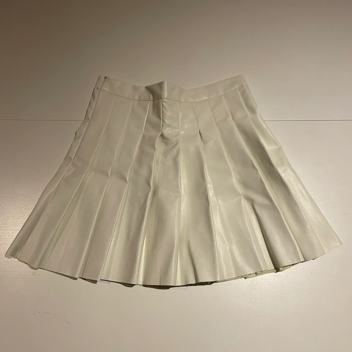 Vit 90’tals kjol, M