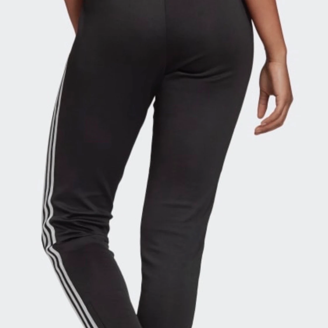 Adidas träningsbyxor (dam) - 90