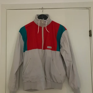 Retro träningsjacka  - Retro träningsjacka, frotté-foder storlek XS men passar avsolut en small 