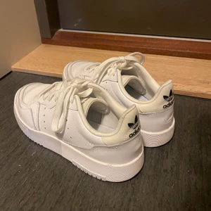 Adidas skor sneakers  - Adidas sneakers storlek 37,5 fint skick 