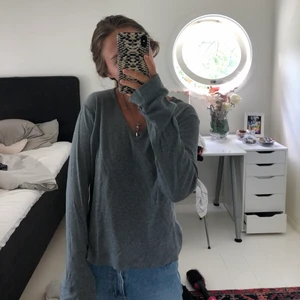 Boomerang tröja - Så fin grå tröja ifrån märket boomerang❤️står storlek m men passar mig som brukar ha xs, s