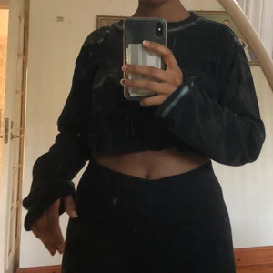 Tröja  - Långärmad croptop från diesel. Oanvänd och pris kan diskuteras 