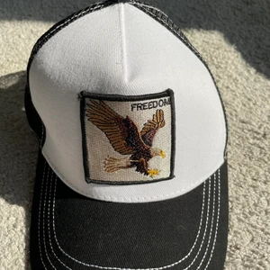 Trendig keps - Skit snygg keps men själv passade ja inte i den💖