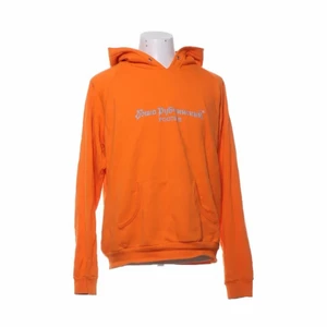 gosha rubchinskiy hoodie - Sjukt najs gosha rubchinskiy hoodie (bilder från nätet då jag inte har den hemma just nu) bra skick använder inge längre dock, väldigt skön och snygg passform