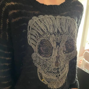 Tröja från katsumi i storlek xs/s - Denna tröja har jag aldrig använt!Den passar dej som har storlek xs/s💕