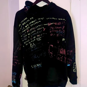 Tunn Hoodie strl S, oversized - Aldrig använd