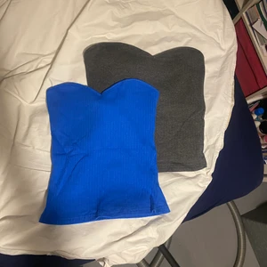 topp  - säljer dessa jättefina toppar utan band ifrån shein i stl M, en för 75kr eller båda för 100kr! BLÅ SÅLD