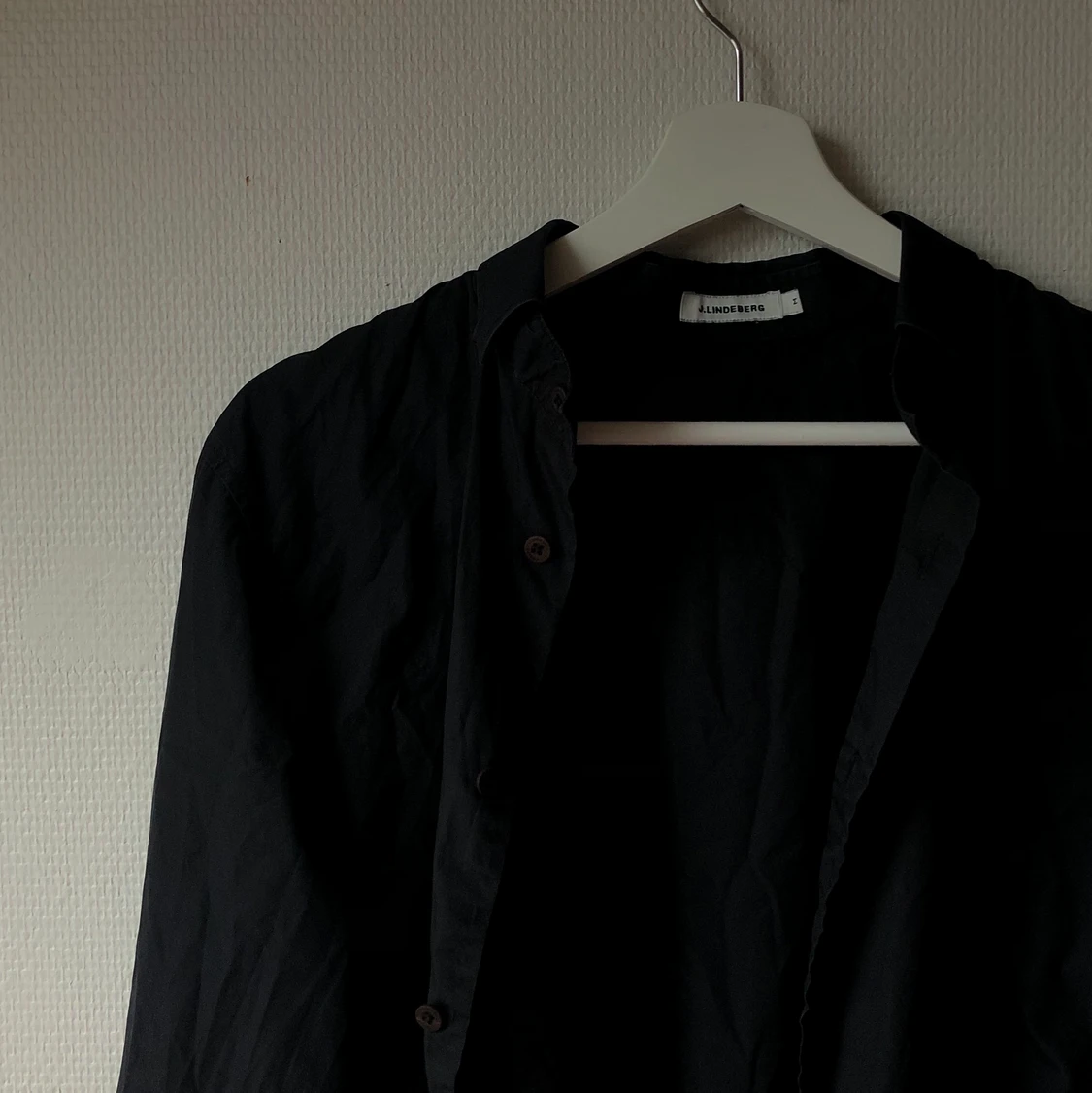 Svart skjorta  - 90