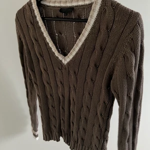 Stickad tröja  - Stickad tröja storlek 38 