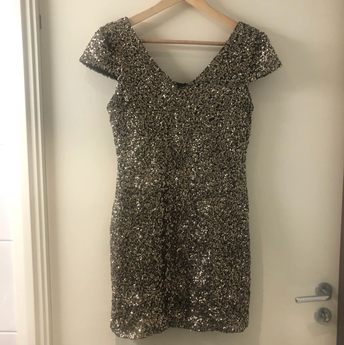 Guld svart paljett/ nyårsklänning