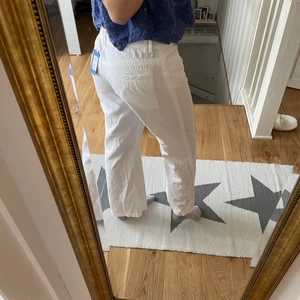 Linnebyxor - Superfina linnebyxor som jag köpte och var för stora för mig. Köpte byxorna för 300kr💗