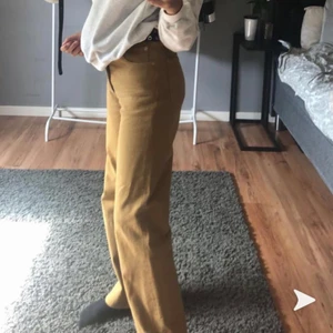 Levis jeans  - Säljer mina jätte fina Levis jeans i stl 26, väldigt bra skick!,150kr+frakt💕