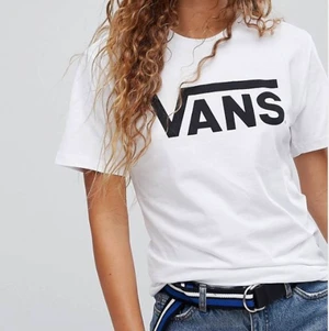 Vans t-shirt - Super bra skick endast använd fåtal gånger! Köpt på junkyard