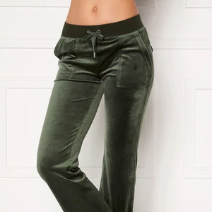 Juicy couture - Intresse koll! För jag är osäker om jag vill sälja🥰 Alla är i princip slutsålda❤️