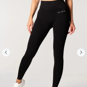 Oöppnade relode springtights i storlek M - Helt oöppnade så i oanvänt skick, nypris 600kr säljes för 300kr. 