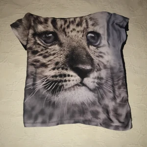 Tröja med tryck h&m - Tröja från h&m i storlek 152 ungefär XSS