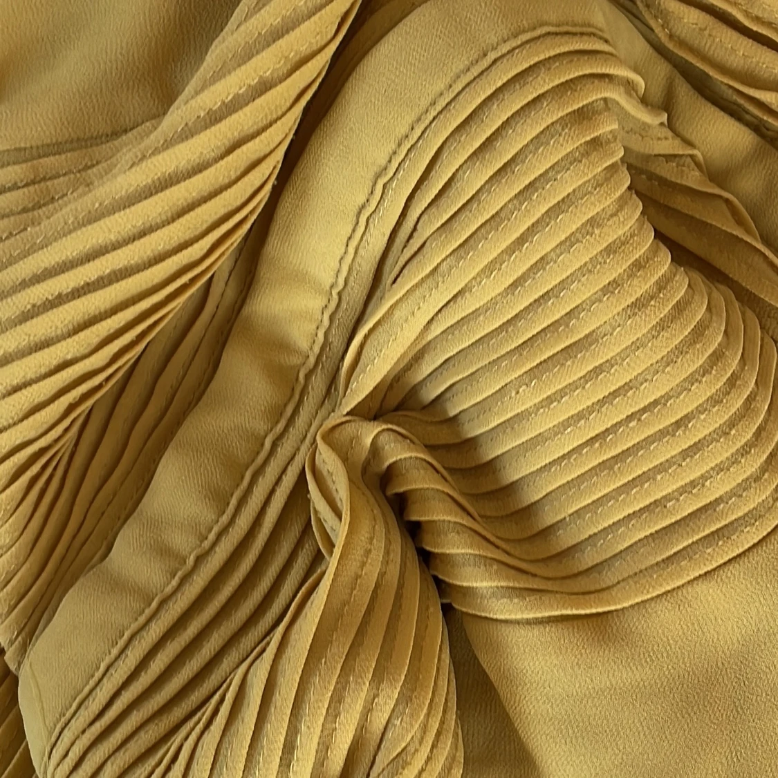 Topp feminin senapsgul - 91