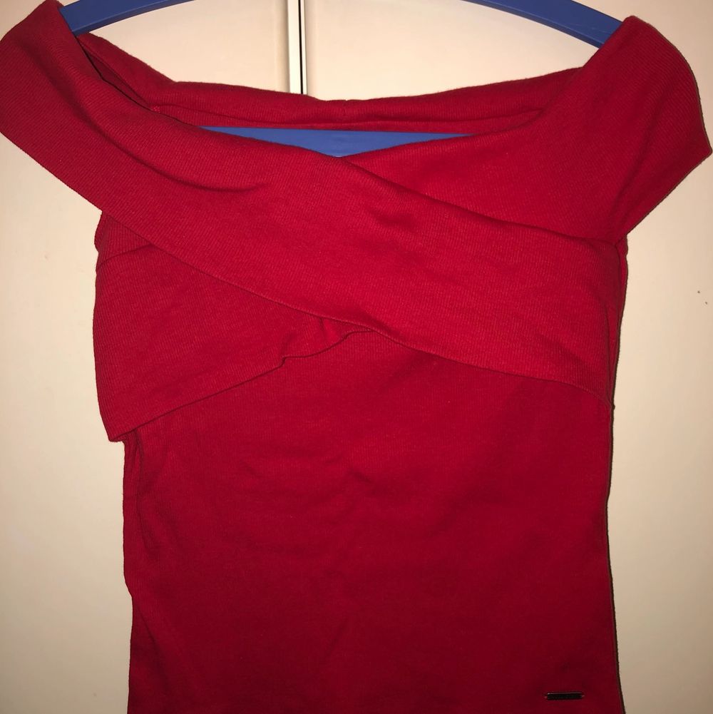 hollister red off the shoulder top