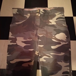 Freddy wr up - Freddy low waist bara använda ett fåtal tillfällen 