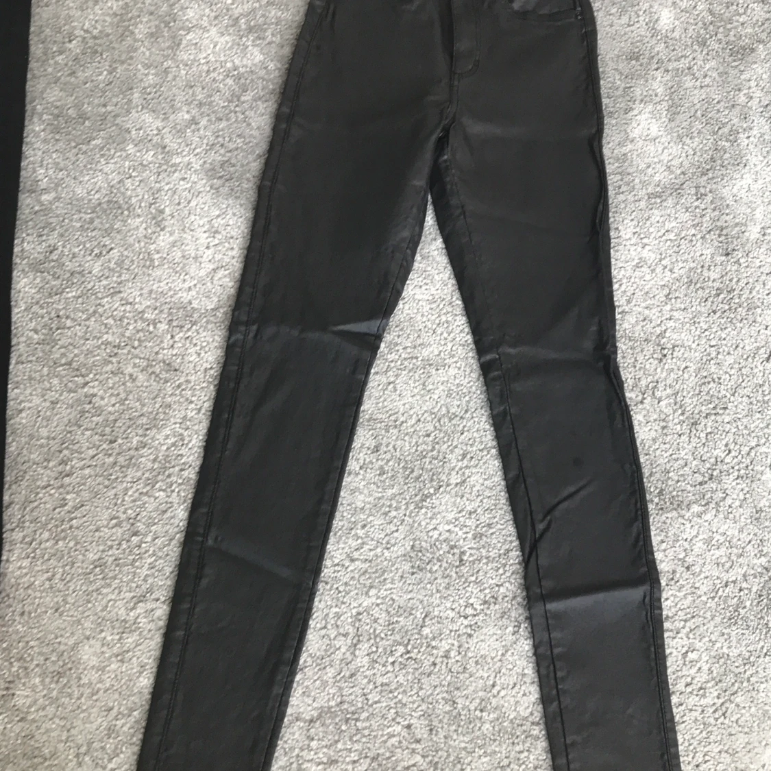 skinnbyxor från only  - 90