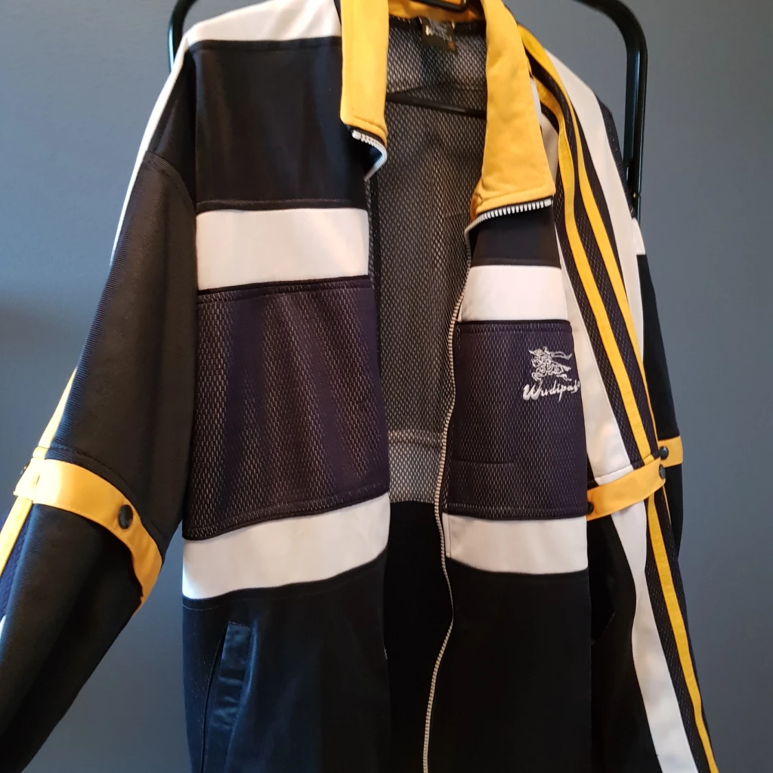 Thrifted jacka  - 90