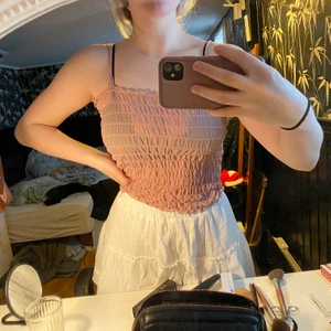 Linne - Fint rosa linne från nakd, riktigt fint och tunt material till sommaren. Köparen står för frakten annars finns den i Bollnäs 💞