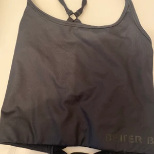 Better Bodies strap sport bra - Sjukt snygg sportbra från better Bodies 