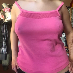 Babyrosa linne - Ett Linna med den perfekta baby-rosa färgen🌸 y2k style