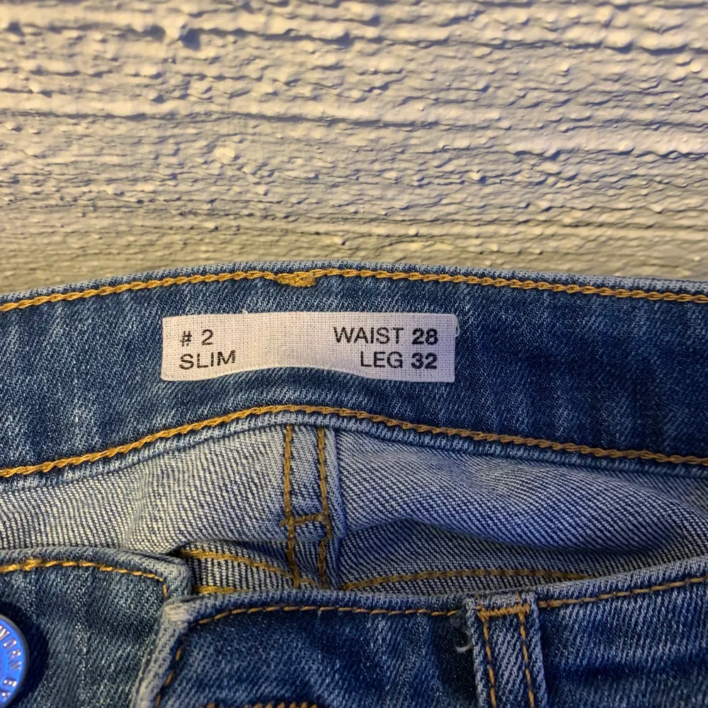 Hej! Säljer ett par Jeans från Cubus, storlek: W:28, L:32, endast använda 2 gånger. Jeans & Byxor.
