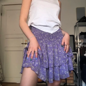 Kjol  - Frakt tillkommer💕