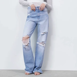 Jeans Zara  - Slitna jeans från zara, högmidja