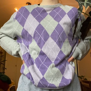 Sweatshirt  - Super fin rutig sweatshirt. 🍇 Mötas eller frakt mot avgift 