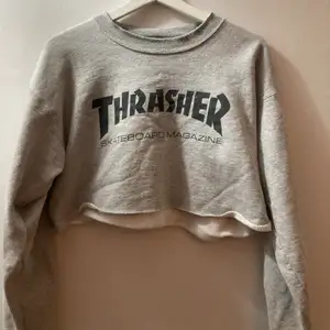 Croppad thrasher sweatshirt 