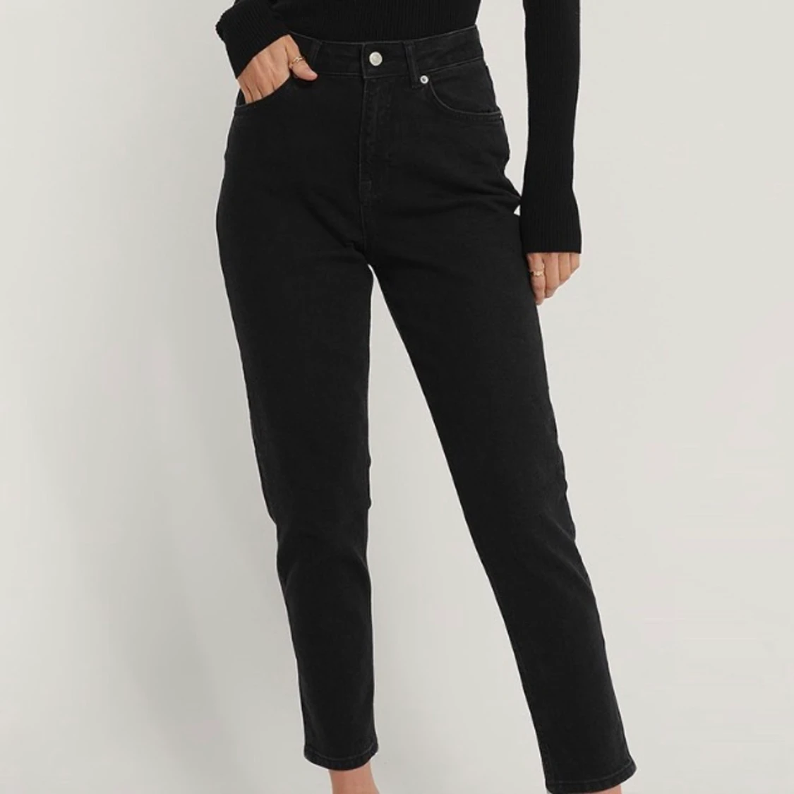 Svarta mom jeans  - 91