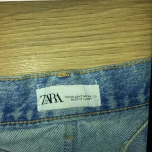 Skitsnygga jeans ifrån Zara  - Passar skit bra o ass snygga på