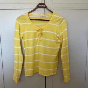 East west gul tröja - Gul tröja