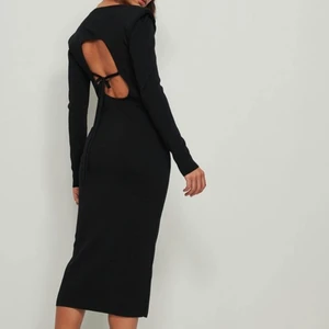 Klänning  - Svart klänning från Nakd i storlek xs 