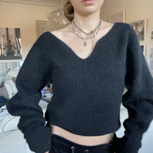 Stickad tröja - Jättefin stickad tröja som använts ca 4 gånger men inte på ett tag nu! Vet ej märke