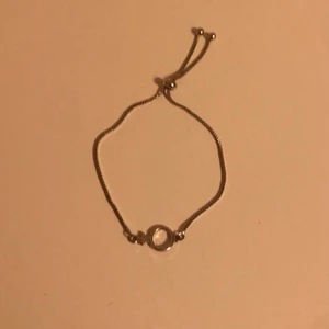 Armband feminist/kvinnosymbol  - Silver