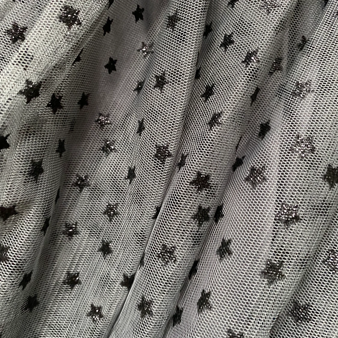 Glittrig kjol från H&M - 90